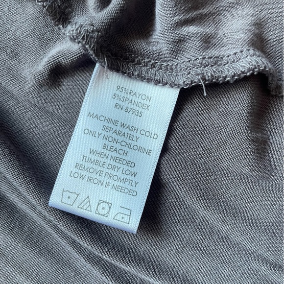 LOGO by Lori Goldstein Long Sleeve Flowy Tunic Size Medium - Picture 9 of 9